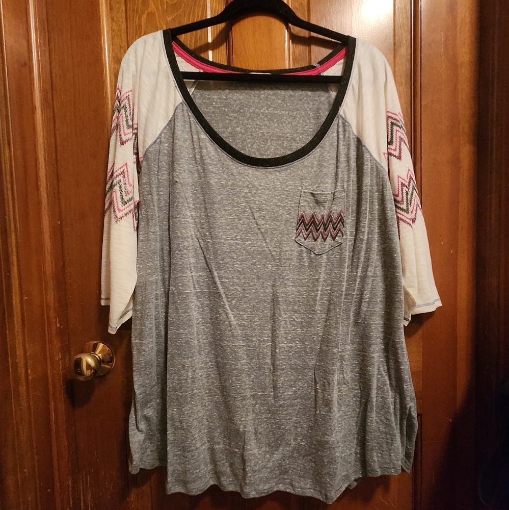 Maurices chevron 3/4 length sleeve top 1x